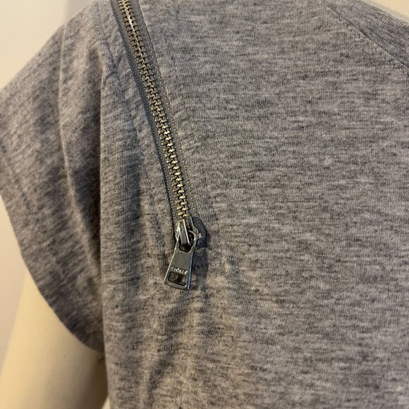 NWT DKNY Heather Gray T-shirt - Picture 4 of 8